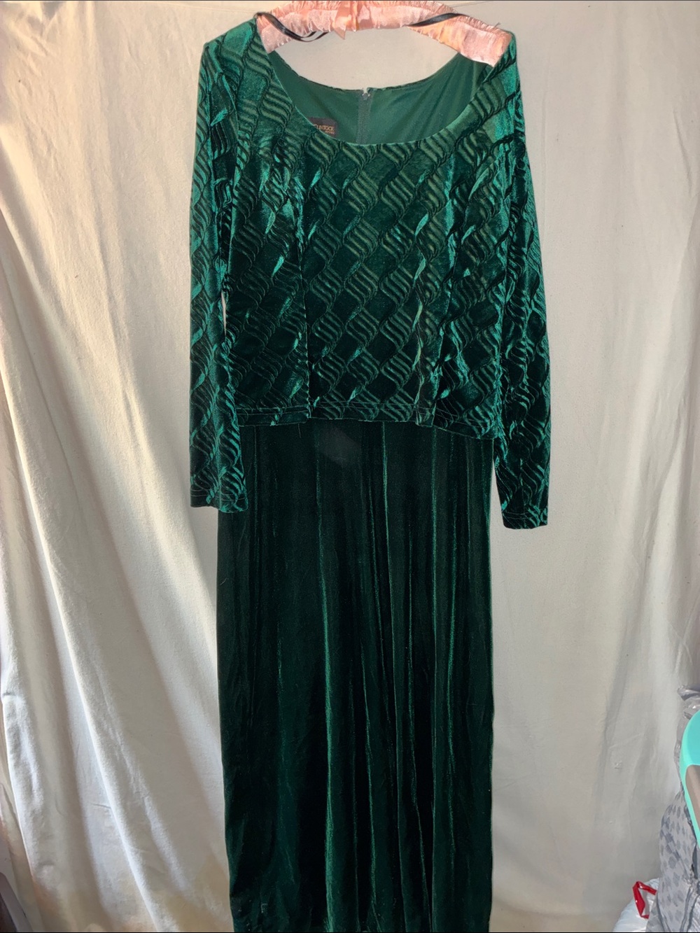 Scott McClintock Deep Green Velvet Long Sleeve Maxi Dress